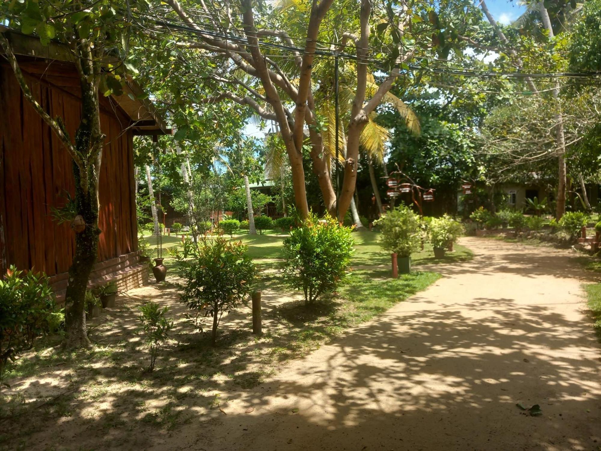 Lake Resort Bolgoda Wadduwa Exterior photo